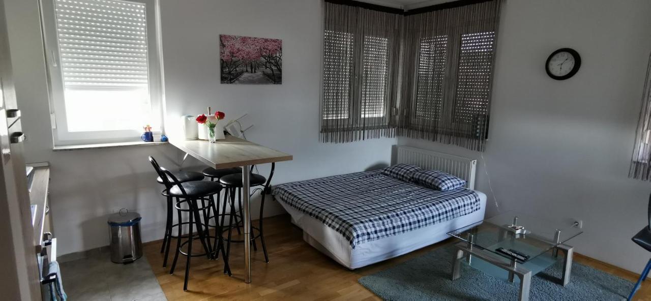 Apartment Daphnia Zagreb Exteriör bild