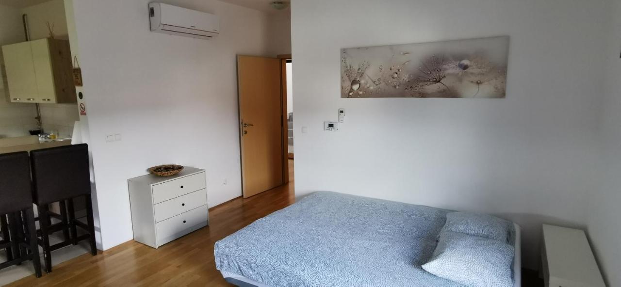 Apartment Daphnia Zagreb Exteriör bild