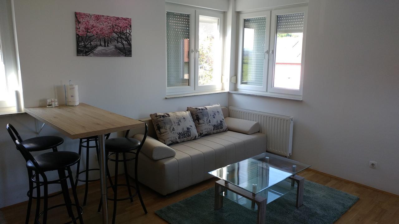 Apartment Daphnia Zagreb Exteriör bild