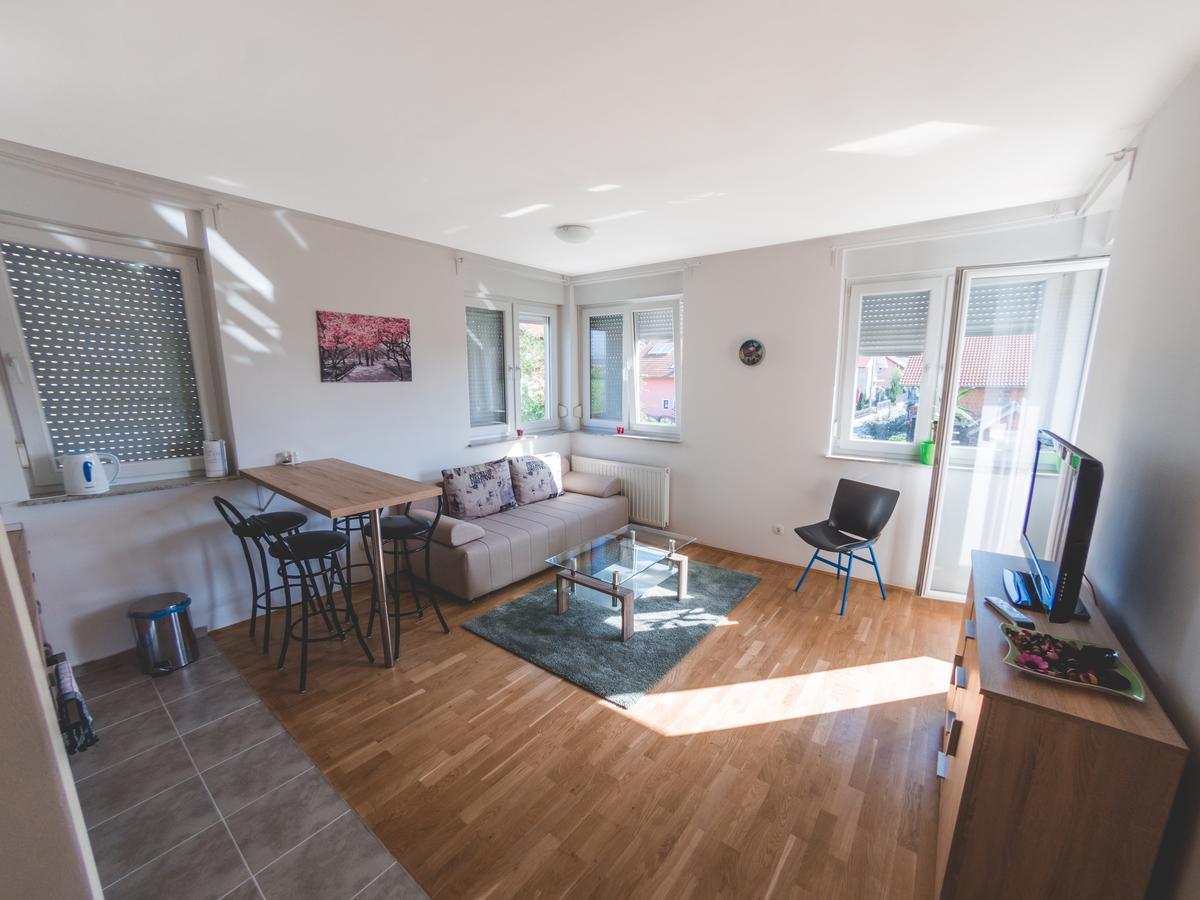 Apartment Daphnia Zagreb Exteriör bild