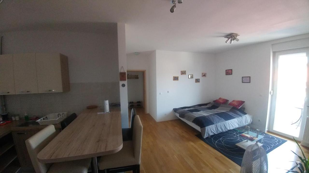 Apartment Daphnia Zagreb Exteriör bild