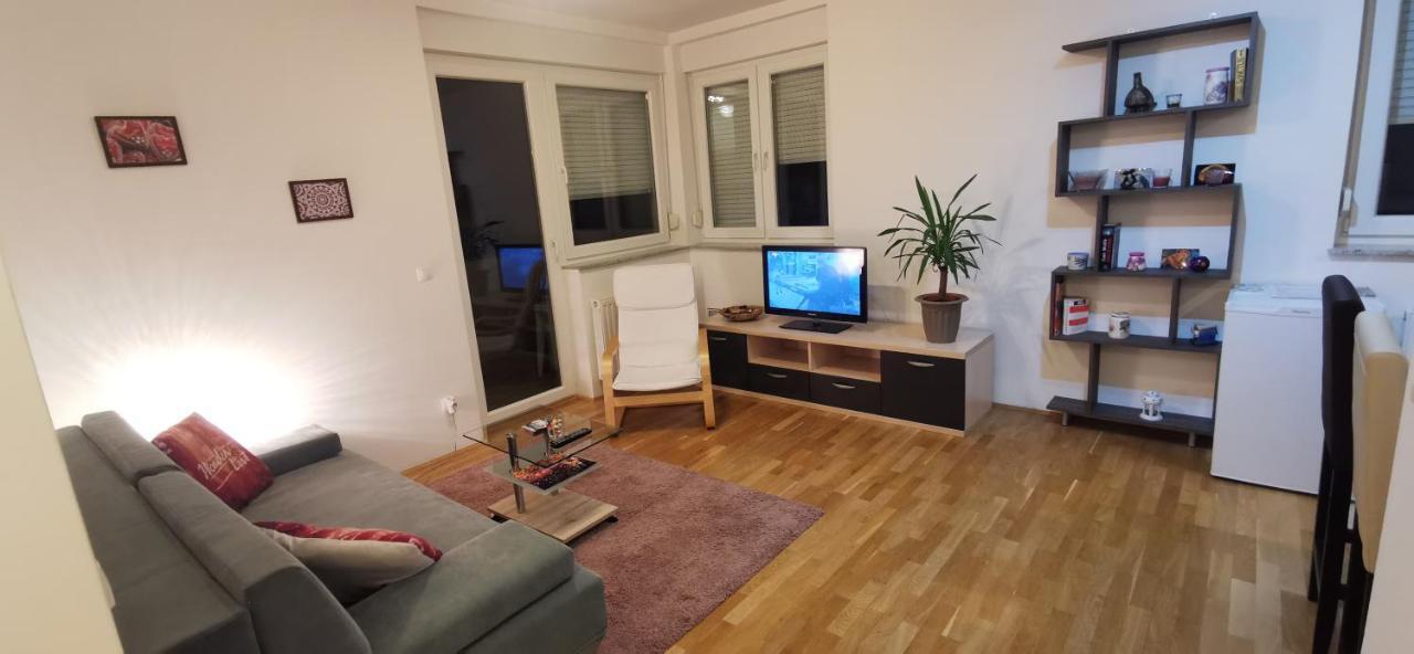 Apartment Daphnia Zagreb Exteriör bild
